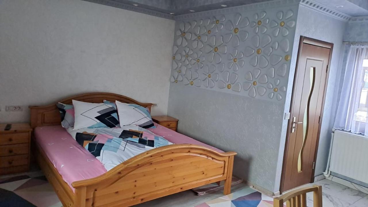 Casa Luna Гура-Гуморулуй Экстерьер фото